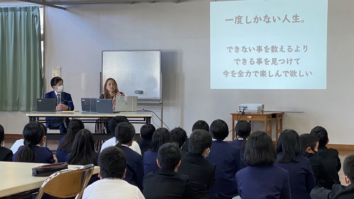ホストタウンアドバイザーとして福岡県大川市の小学校で講演