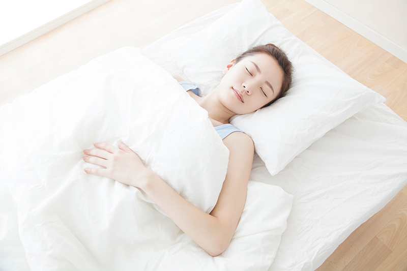 体調不良の対策として良質の睡眠を取ることが必要（イメージ）