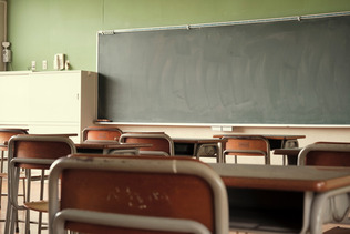 学校の教室(資料)