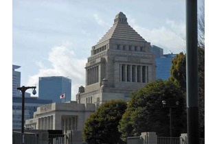底上げ策巡り論戦本格化＝年金法案、実質審議入り―衆院厚労委