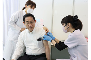 岸田首相、６回目のワクチン接種