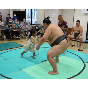 「老人福祉センターではっけよい！」を開催しました！