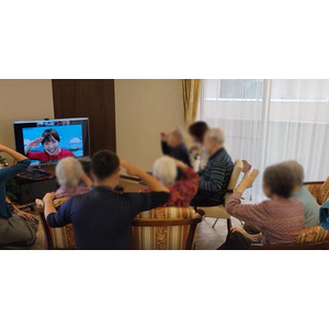 保育施設、高齢者向け介護施設を対象に体験実施デジタルを活用して高齢者と幼児が交流する「オンライン世代間ふれあいサービス」