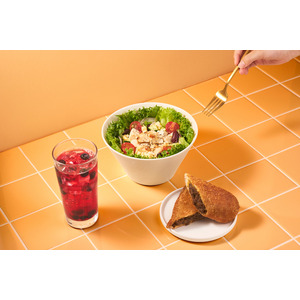 プロテインの累計販売数150万個以上を誇るウェルネスブランド『mariness』が初のカフェ「mariness cafe 代々木パーク店」を6月28日にオープン