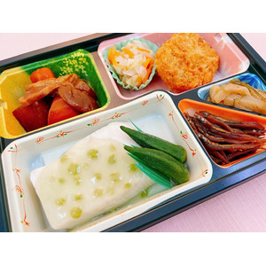 11月の“ご馳走の日”は「東海道の旅弁当」をお届け