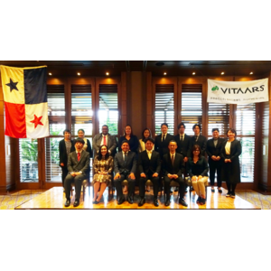 在神戸パナマ共和国総領事館と株式会社Vitaarsによる、 遠隔医療相談サービス契約締結に関する署名式を実施致しました。