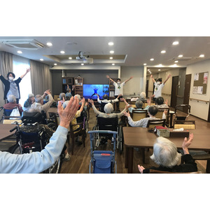 HITOWAケアサービス、ライオン株式会社と高齢者のQOL向上につながる体操の実証実験を実施