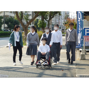 現役の大学生が講師！中学生が車椅子で街を探索し福祉を学ぶ『未来のまちづくりプロジェクト』