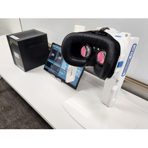 眼の動きから運転能力を測定する装置「MEDEMIL Drive(TM)」 先行受注発売開始　-開発の原点は医学生の自主研究-