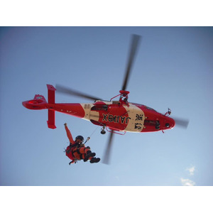 【静岡県浜松市】消防ヘリコプターによる身体障害者補助犬使用者の吊り上げ救助訓練（実機）を実施！