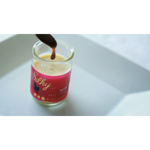 酒粕とオリーブが華やかに薫る。