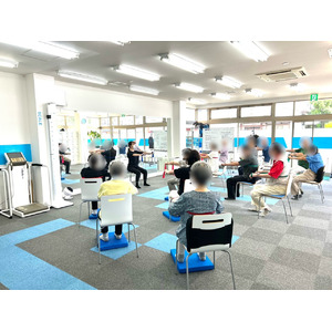 リハビリ型デイサービスで運動療法と栄養療法の効果を調査