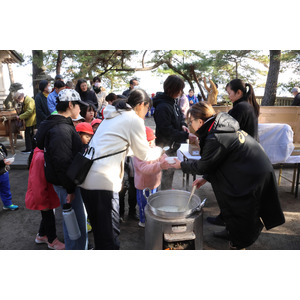 社会福祉法人悠久会、猛島神社にて七草粥を振る舞い無病息災を祈願