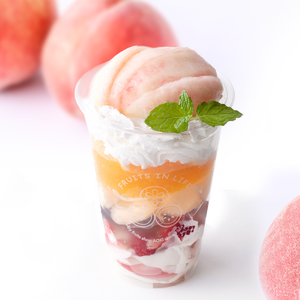 夏到来！果物専門店が手掛ける「FRUITS IN LIFE」で 完熟桃のヴィーガンパフェと「至高」の白桃スムージーはいかが？