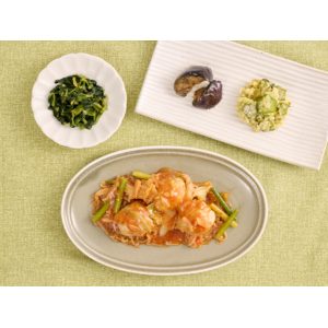 中華シェフ特製ブレンドのスパイスが香る「香辣！花椒仕立ての鶏団子」を5月7日(水)に新発売