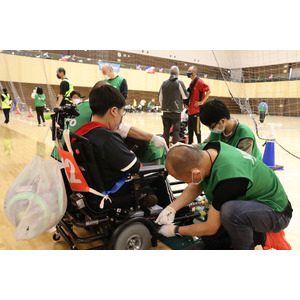 ジヤトコ、電動車椅子サッカーの国際大会にメカニカルスタッフを派遣