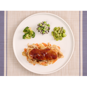 大阪名物“キャベツ焼き”をナッシュ風にアレンジした「ソースこってり豪快イカメンチ」が6月2日（月）に新登場