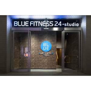 24時間ジムとパーソナルジムが融合した次世代型ハイブリッドジム「BLUE FITNESS24」がスタジオを併設した新ブランド「BLUE FITNESS24+studio」の2号店を稲毛海岸に出店