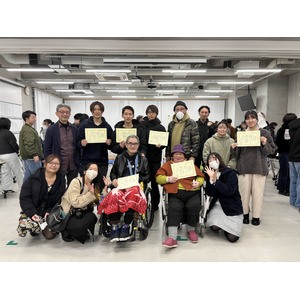 大学生と共に取り組む「地域に開く高齢者施設の在り方」。実践的な取り組みが授業内で最優秀賞を受賞
