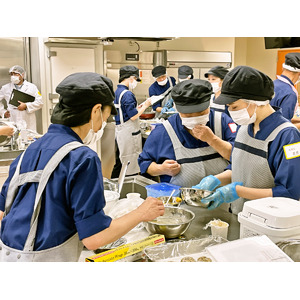【開催レポート】高齢者介護施設の厨房職員が調理技術を競う、第6回「GOHANグランプリ」決勝戦を開催