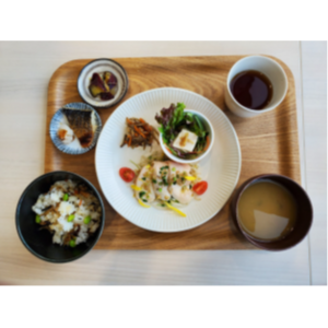 日本薬科大学 × 春日部市　×　春日部女子高校　×　アルファクラブ武蔵野　高校生・大学生の考えた健康メニューを四者で産学連携開発！