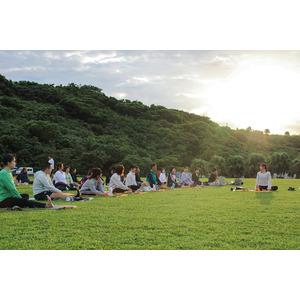 沖縄 瀬長島で100名の朝ヨガイベント『第5回 Good Morning YOGA～100人で作る大きな輪～』を2月15日（土）に開催いたします