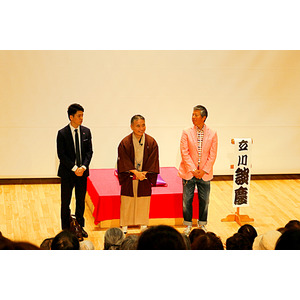 落語家の立川談慶さん、パンチ佐藤さんも登壇。ヤクルトが「健康増進フェスタ」を実施。