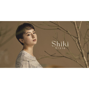 Juliaプロデュースのライフスタイルブランド「Shiki Style」より、髪・顔・全身に使える2層タイプの「マルチミスト」を新発売。