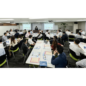 特許取得の「福祉車両専門レンタカーシステム」リリースに向けた先行説明を実施